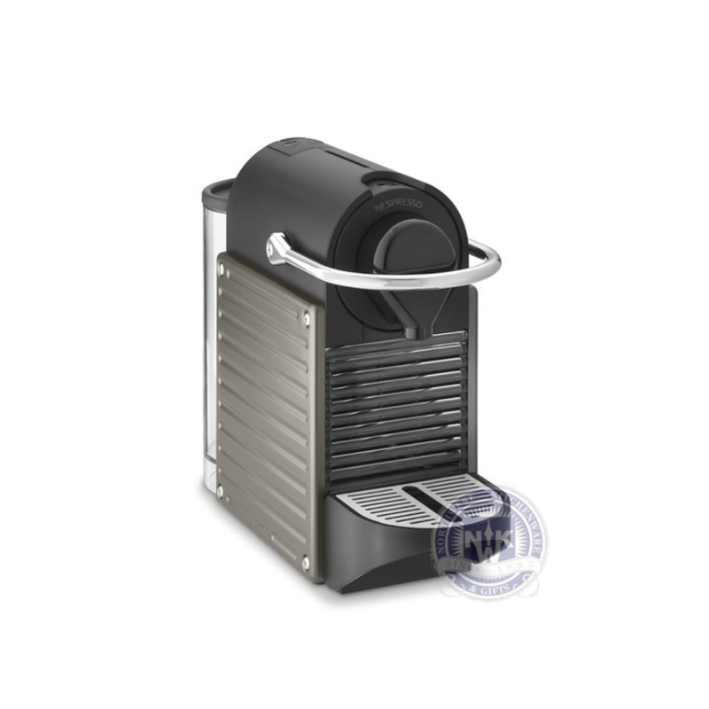 Nespresso Pixie Titan